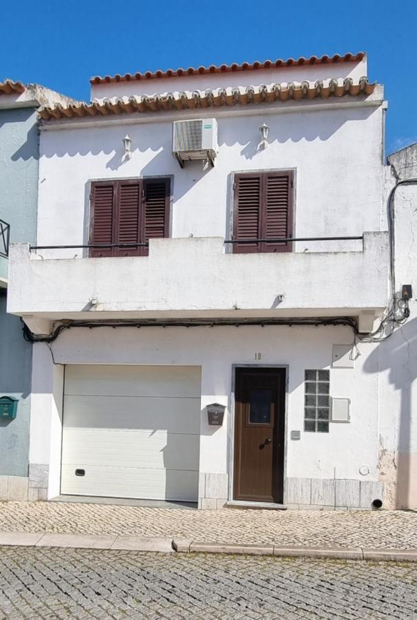 Casa Da Rua Da Fonte Villa Ferreira Do Alentejo Luaran gambar
